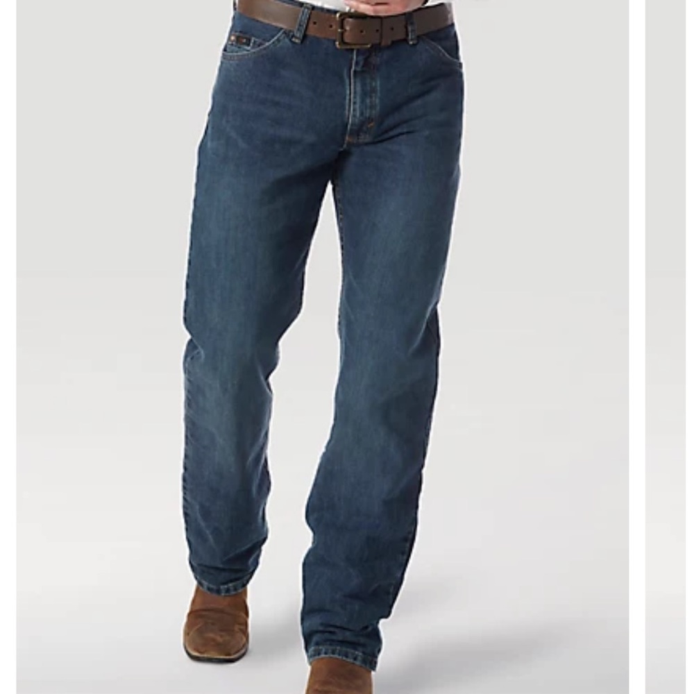 WRANGLER FR men’s relaxed boot cut jeans